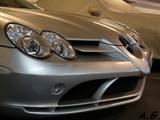 th_57106_Mercedes-Benz_SLR_McLaren_-_2_122_1188lo.JPG