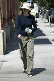 th_38327_Marcia_Cross_Shopping_in_Beverly_Hills_8-5-07_3_122_1200lo.jpg