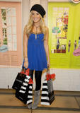 th_89206_Preppie_-_Ashley_Tisdale_at_the_Sephora_Beauty_Insider_Event_presented_by_Glamour_-_Nov._10_2009_9286_122_899lo.jpg