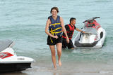 http://img162.imagevenue.com/loc139/th_90207_MischaBarton_OnthebeachinMiami_B00022_122_139lo.jpg