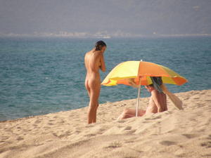 Nude Beach Spy Francea4aw1abzg4.jpg