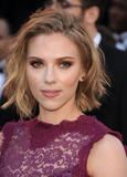 http://img162.imagevenue.com/loc521/th_53039_KUGELSCHREIBER_Scarlett_Johansson_83rd_Annual_Academy_Awards3_122_521lo.jpg